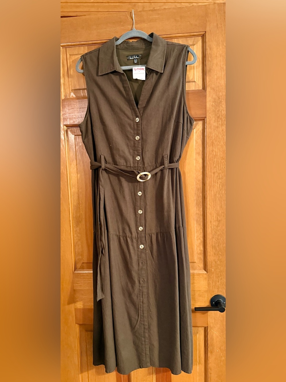 Nicole Miller deep green Sleeveless Button-Front Maxi Dress with belt